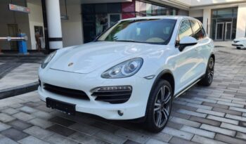 
									2013 Porsche Cayenne S full								